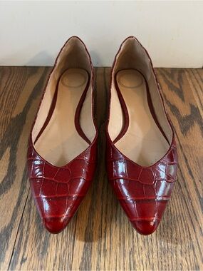 New Chloe Croc-Embossed Pointed Ballet Flats in Red 38